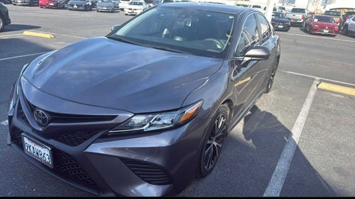2020 Toyota Camry SE