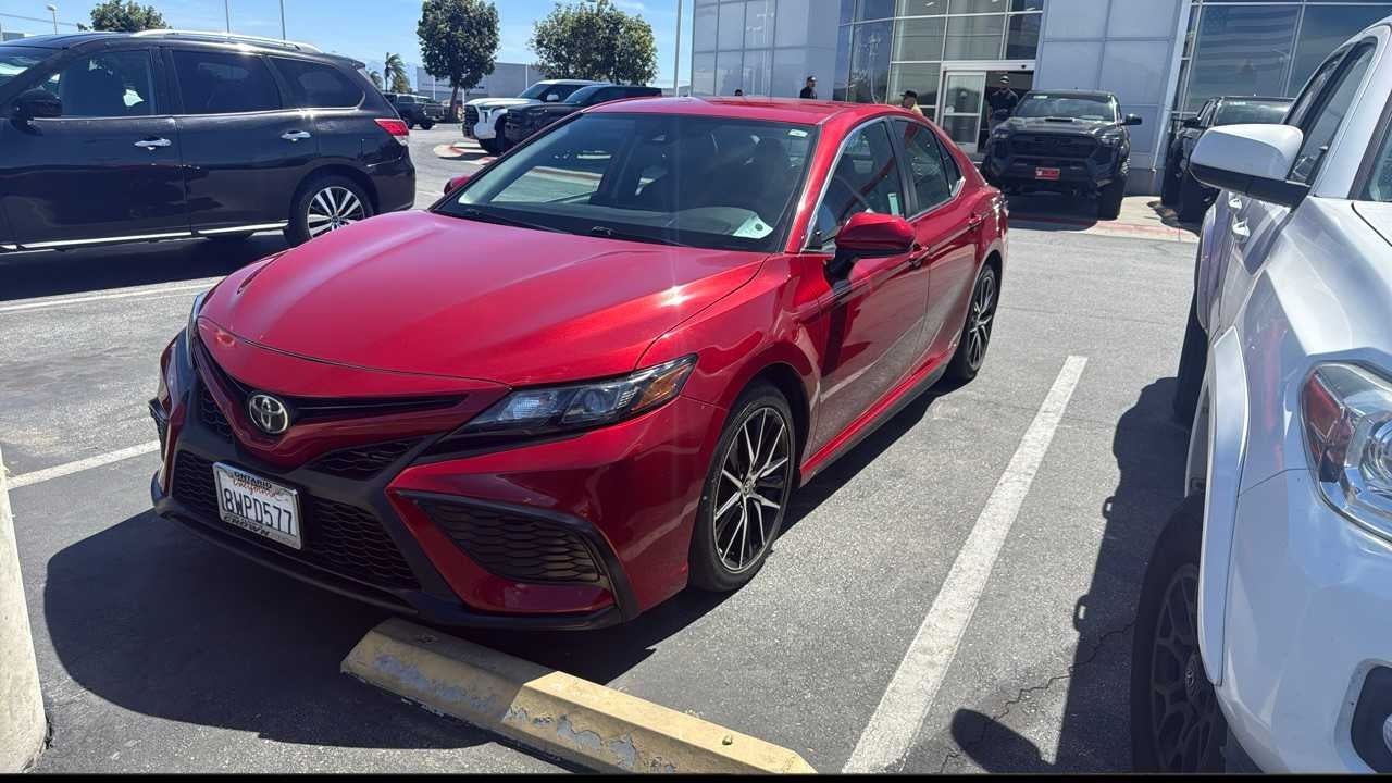 2021 Toyota Camry SE
