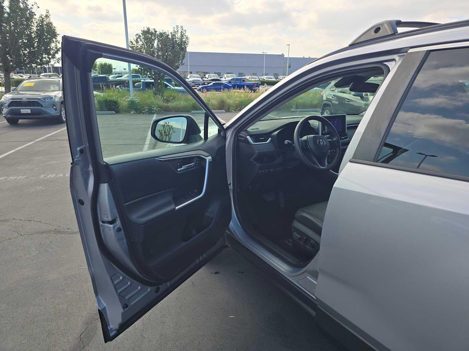 2024 Toyota RAV4 Hybrid XLE Premium