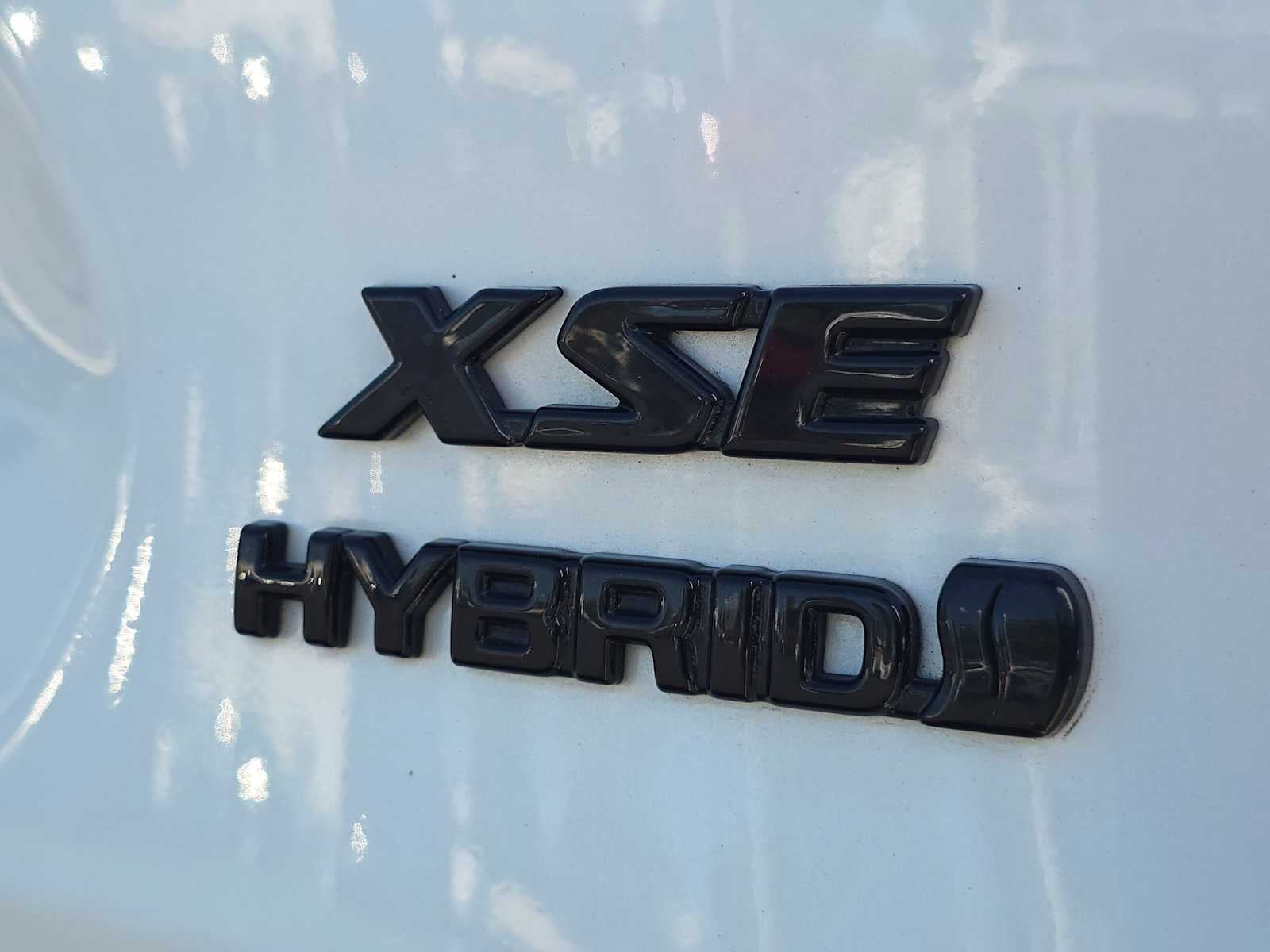 2024 Toyota RAV4 Hybrid XSE