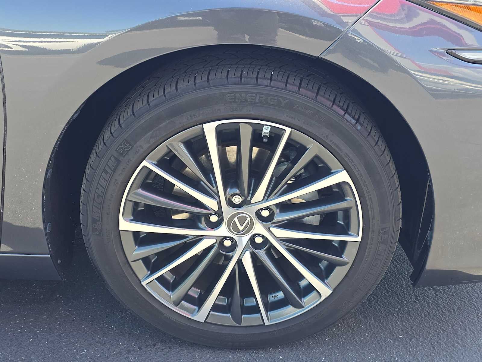 2022 Lexus ES 350 