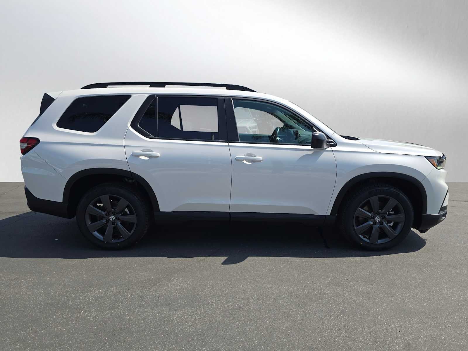 2025 Honda Pilot Sport