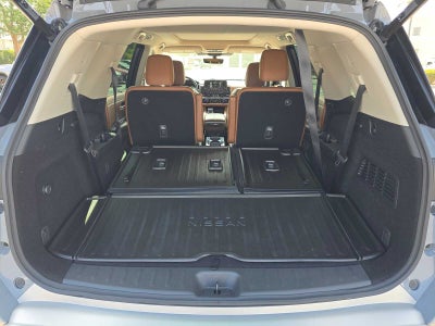 2025 Nissan Pathfinder Platinum