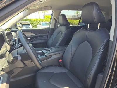 2025 Toyota Grand Highlander XLE