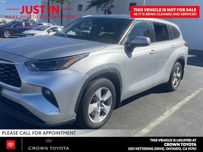 2022 Toyota Highlander LE