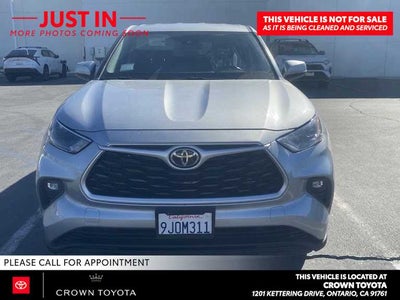 2022 Toyota Highlander LE