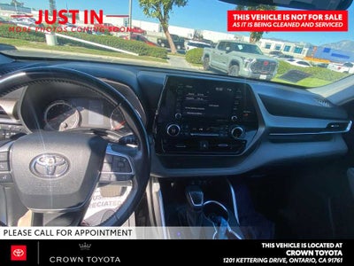 2022 Toyota Highlander LE