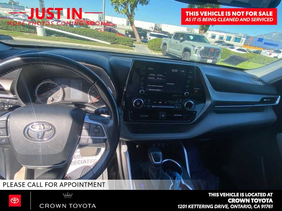 2022 Toyota Highlander LE