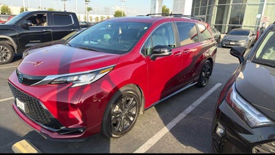 2024 Toyota Sienna XSE