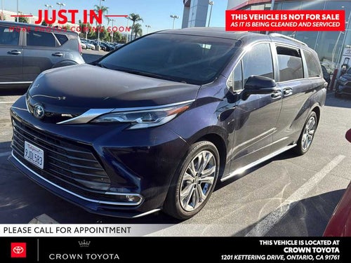 2023 Toyota Sienna Platinum