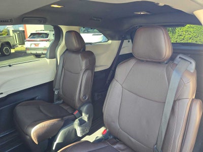 2023 Toyota Sienna Platinum