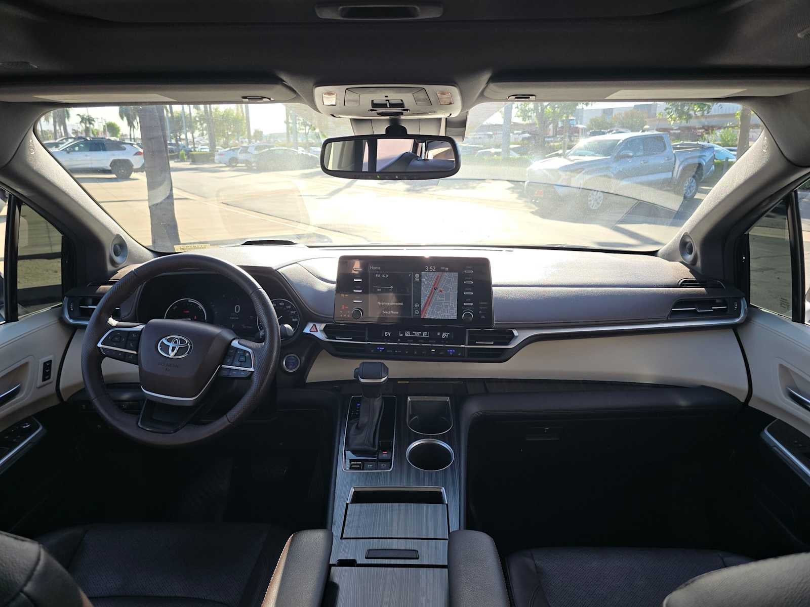 2023 Toyota Sienna Platinum