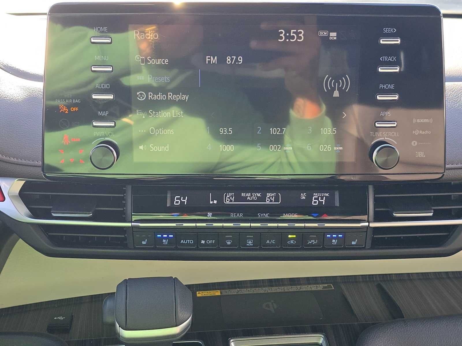 2023 Toyota Sienna Platinum
