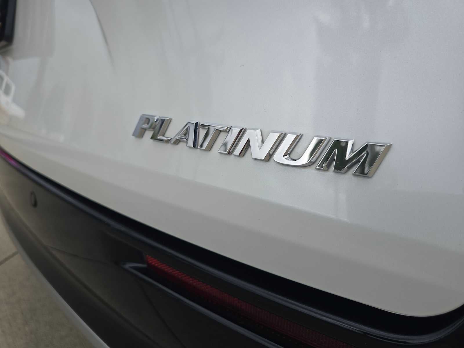 2025 Toyota Sienna Platinum