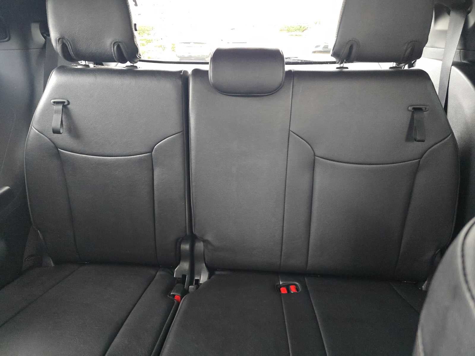 2025 Toyota Sienna Platinum