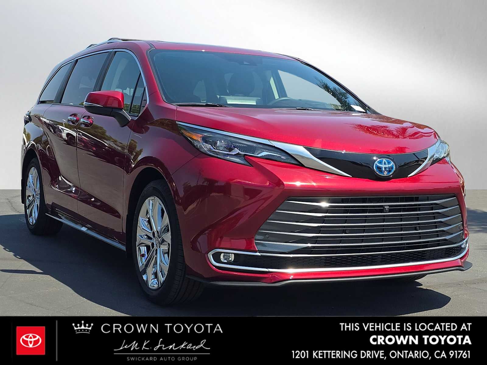 2024 Toyota Sienna Platinum