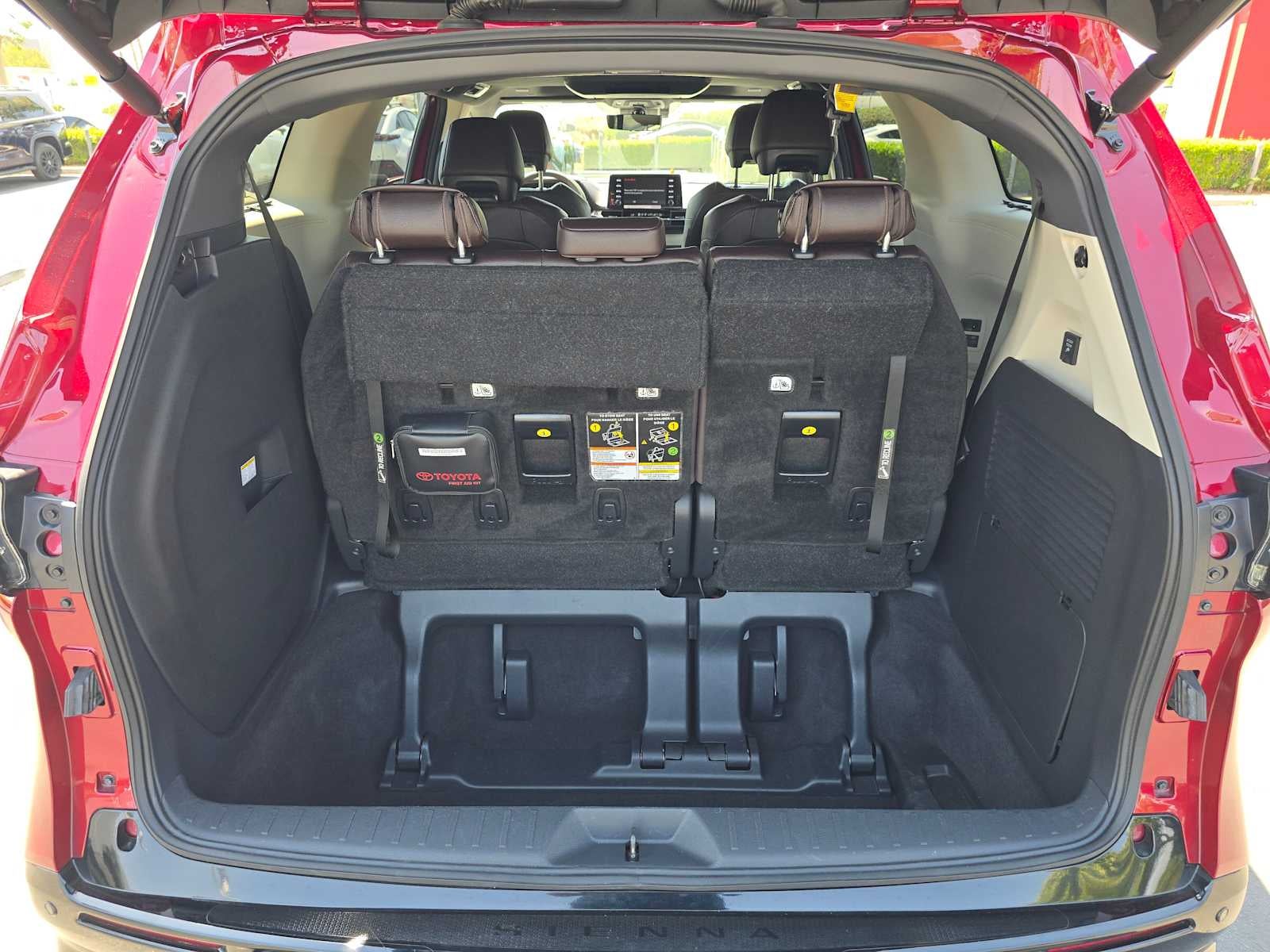 2024 Toyota Sienna Platinum