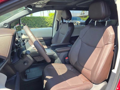 2024 Toyota Sienna Platinum