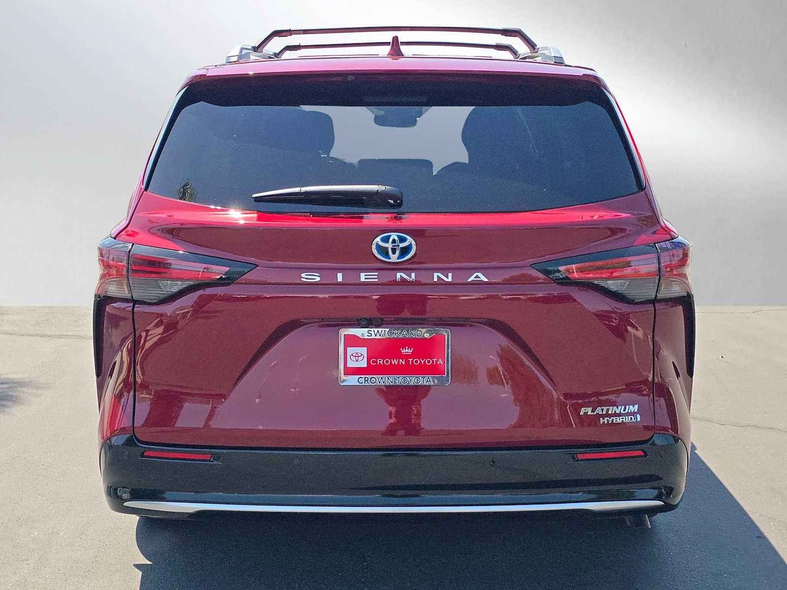 2024 Toyota Sienna Platinum