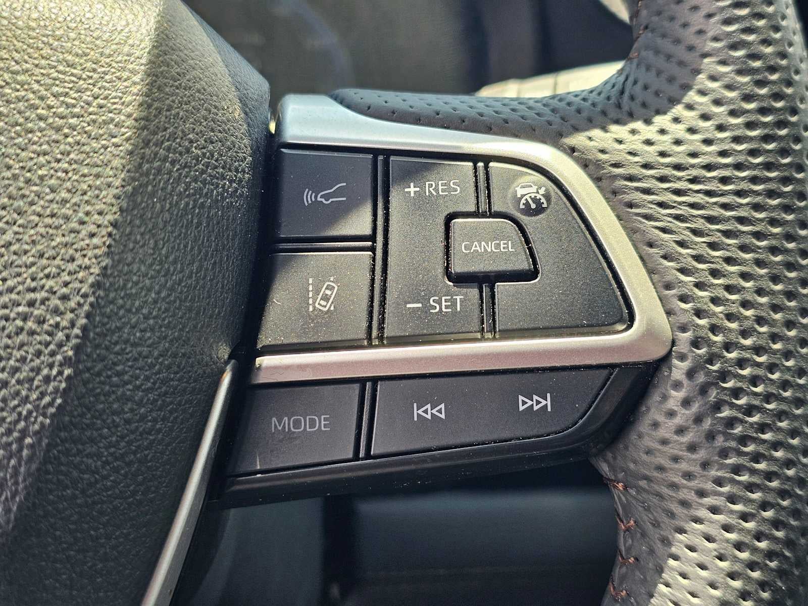 2025 Toyota Sienna Platinum