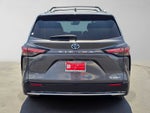 2025 Toyota Sienna Platinum