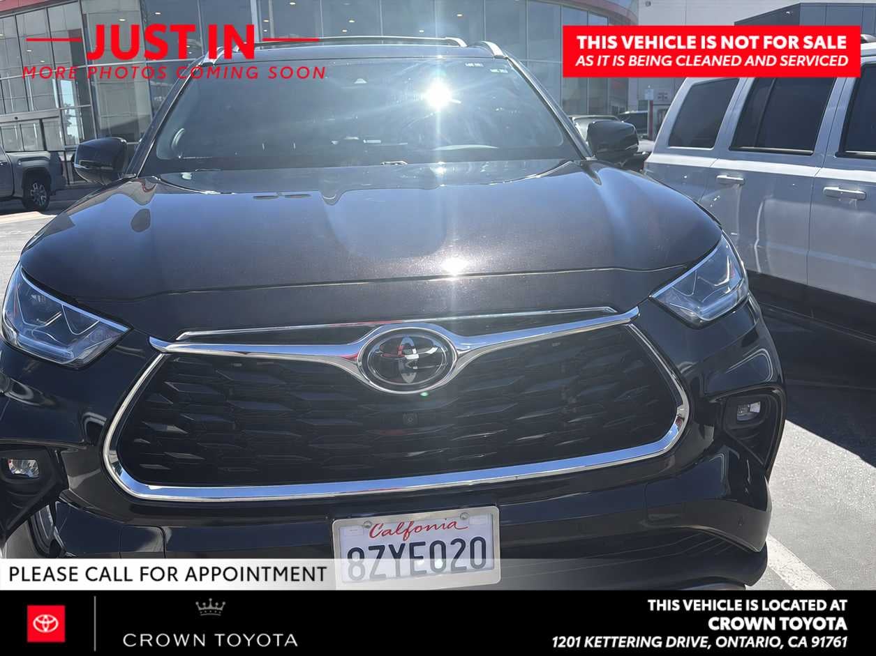 2022 Toyota Highlander Platinum