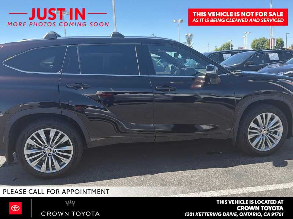 2022 Toyota Highlander Platinum