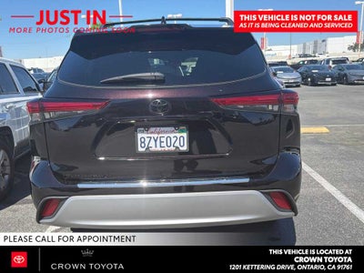 2022 Toyota Highlander Platinum