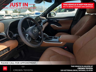 2022 Toyota Highlander Platinum