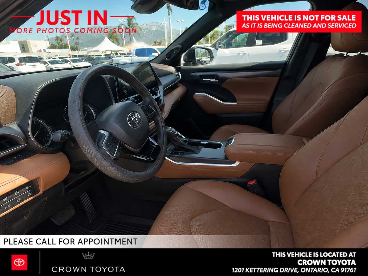 2022 Toyota Highlander Platinum