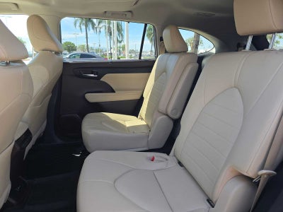 2022 Toyota Highlander XLE