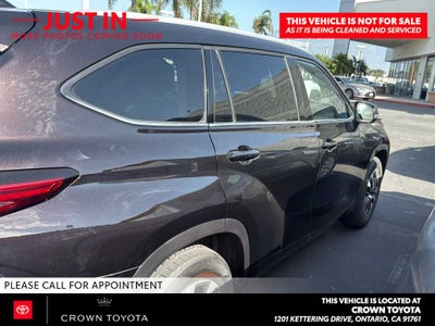 2022 Toyota Highlander XLE