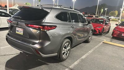 2022 Toyota Highlander XLE