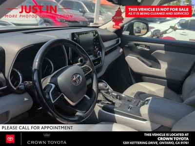 2022 Toyota Highlander XLE