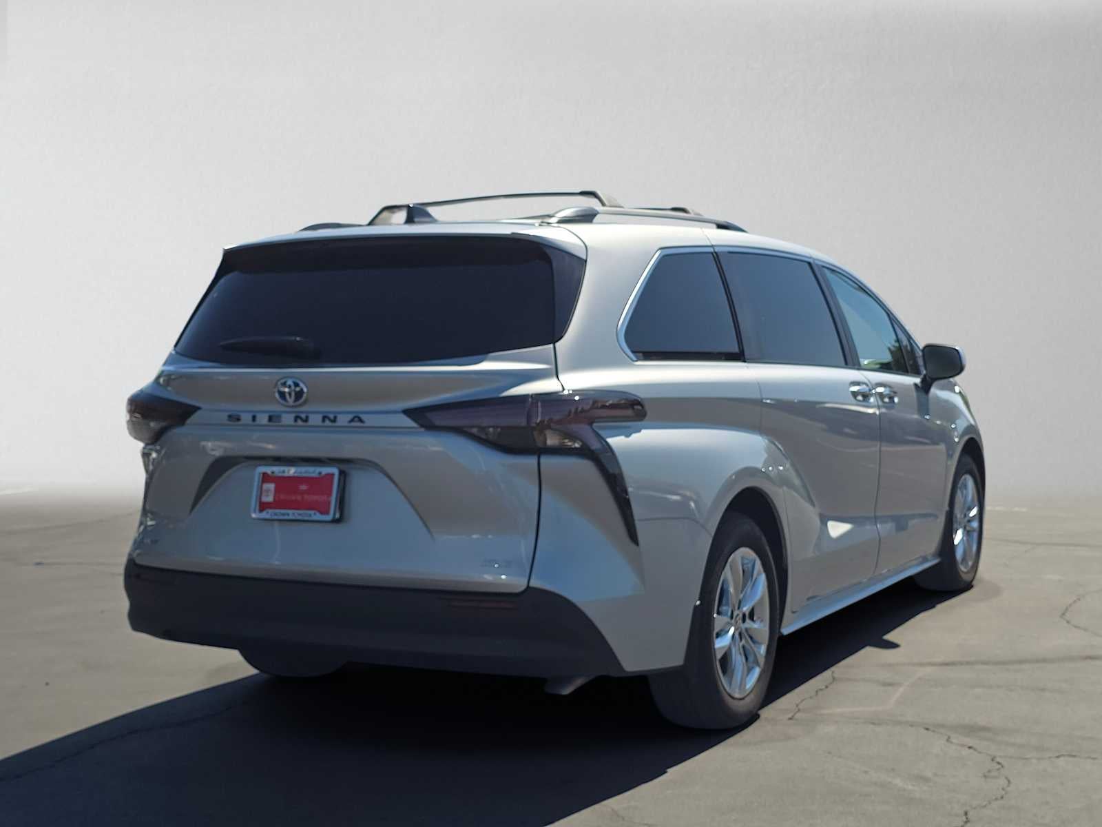 2025 Toyota Sienna XLE