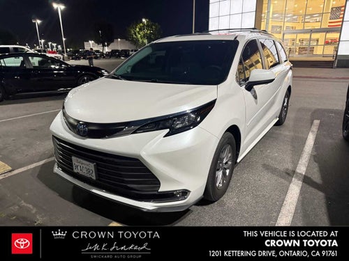 2024 Toyota Sienna XLE