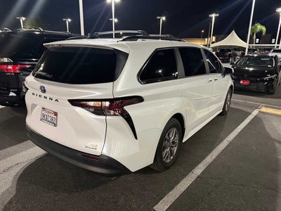2024 Toyota Sienna XLE