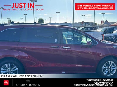 2024 Toyota Sienna XLE