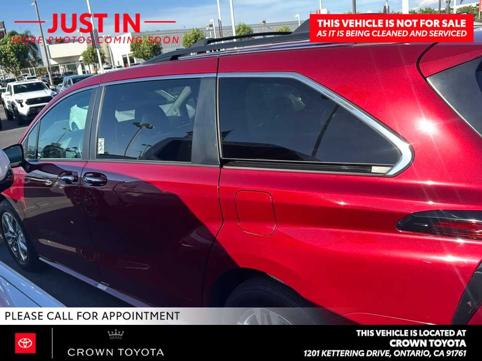 2024 Toyota Sienna XLE