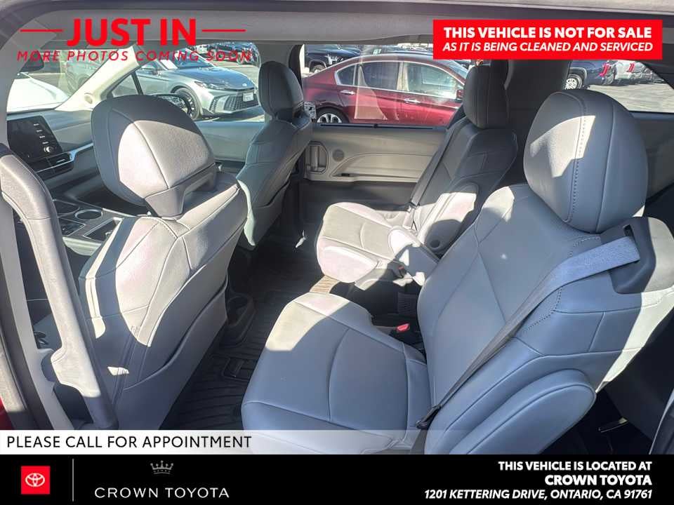 2024 Toyota Sienna XLE