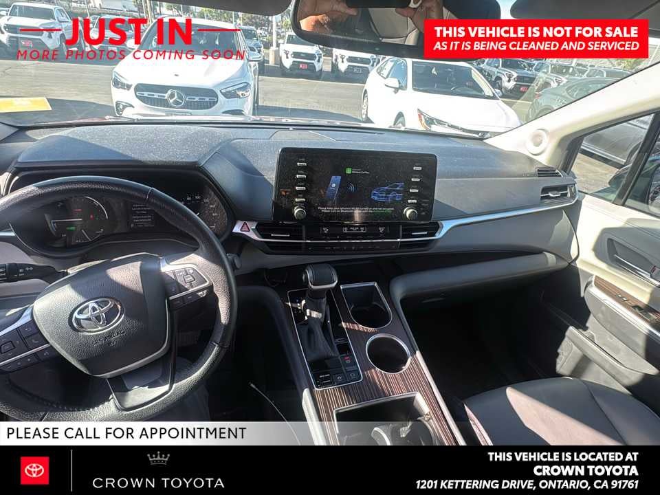 2024 Toyota Sienna XLE