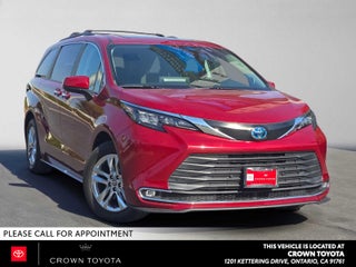 2024 Toyota Sienna XLE