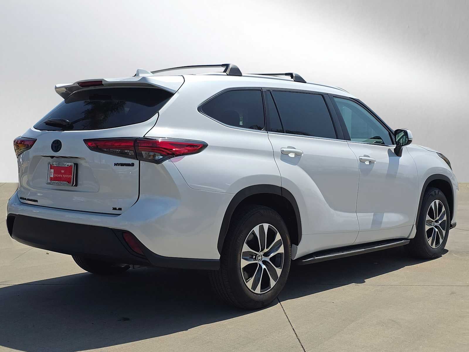 2023 Toyota Highlander Hybrid XLE
