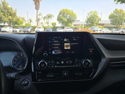 2023 Toyota Highlander Hybrid XLE