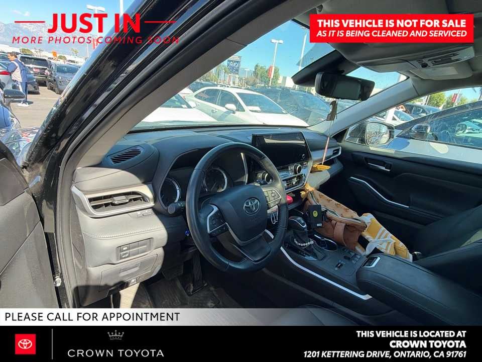2025 Toyota Highlander Hybrid XLE