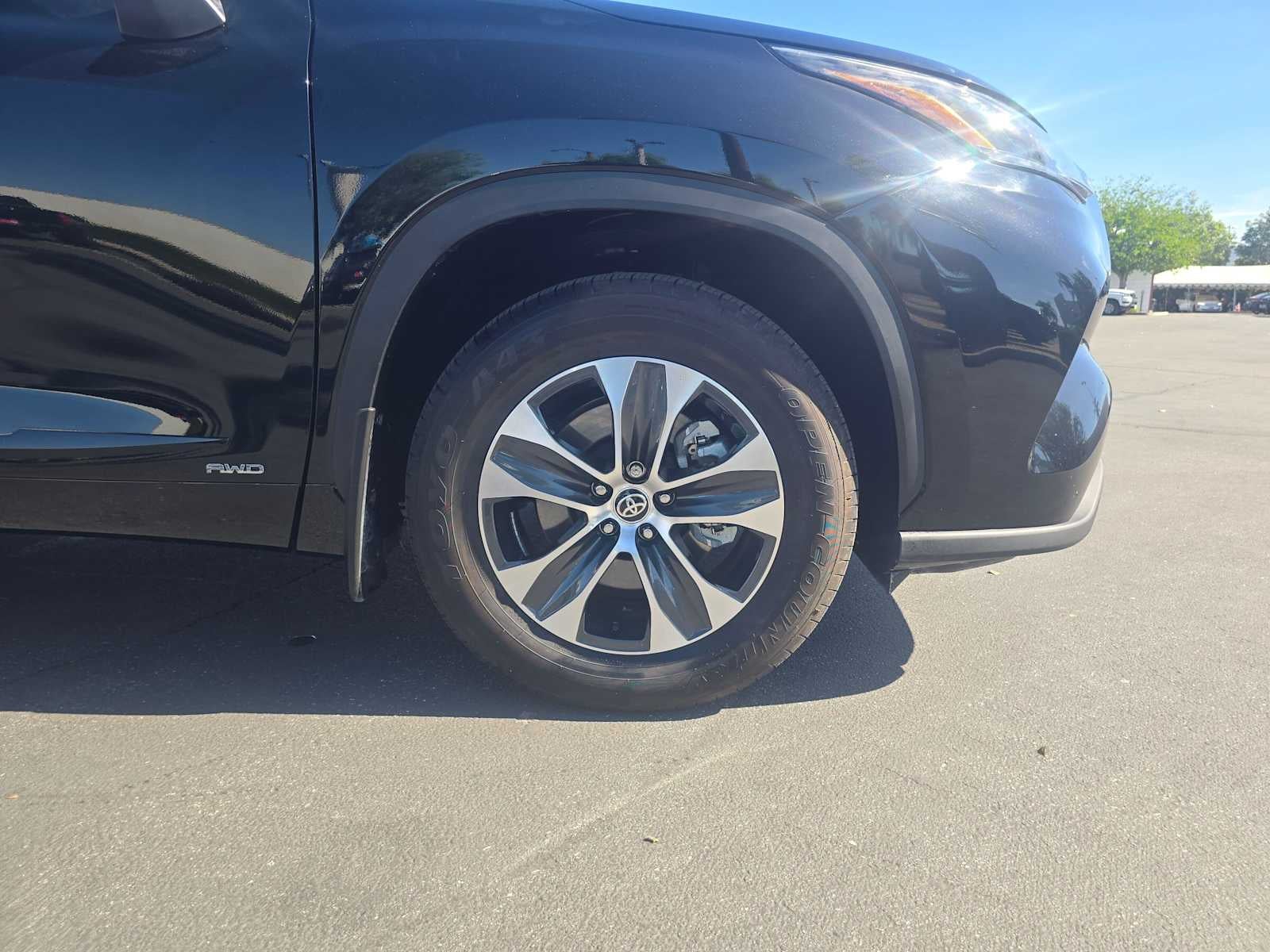 2025 Toyota Highlander Hybrid XLE