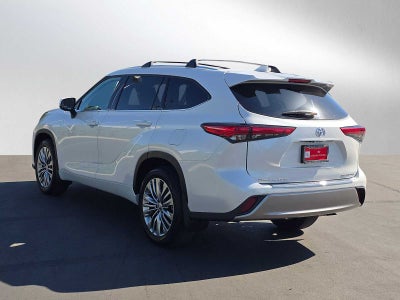 2023 Toyota Highlander Platinum