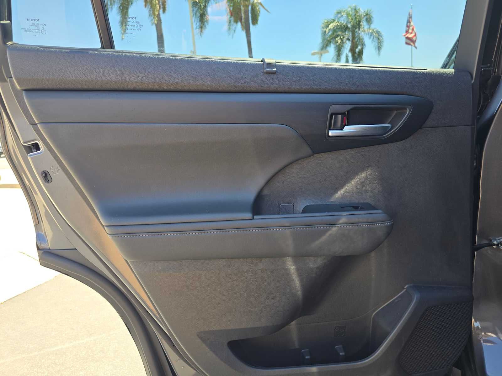 2025 Toyota Highlander XLE