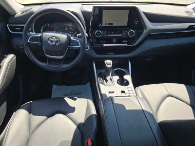 2025 Toyota Highlander XLE