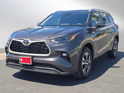 2025 Toyota Highlander XLE